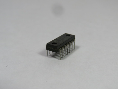 National DM7400N 2-Input Quad nand Gates IC Chip USED
