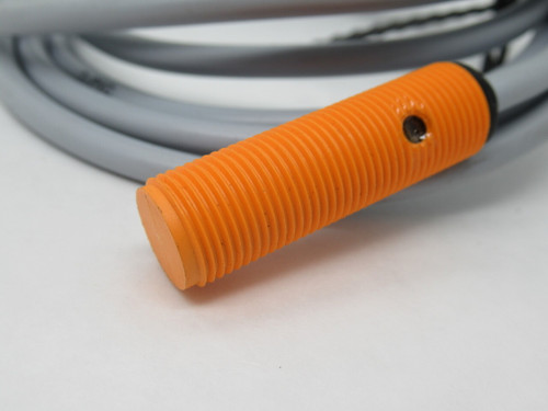 Efector IF5721 Proximity Sensor 10-36 VDC 150mA 2mm Range ! NOP !