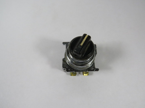 Cutler-Hammer 10250T1353 Selector Switch 2NO 3-Position CAM3 USED