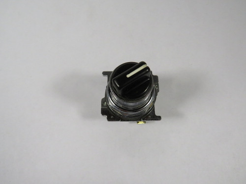 Cutler-Hammer 10250T1311 Selector Switch 2-Position 1NO CAM1 USED
