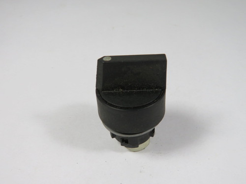 Lovato 8LP2T-S120 Selector Switch Operator 2-Position USED