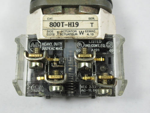 Allen-Bradley 800T-H19A  Series T Selector Switch C/W Knob Lever 1NO 1NC USED