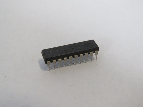 AMD PALCE16V8H-15 EE CMOS Universal Programmable Array Logic USED