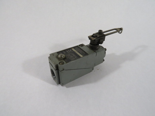 Allen-Bradley 802T-HPN Limit Switch 10A 300V C/W 40146-083-62 Operator USED