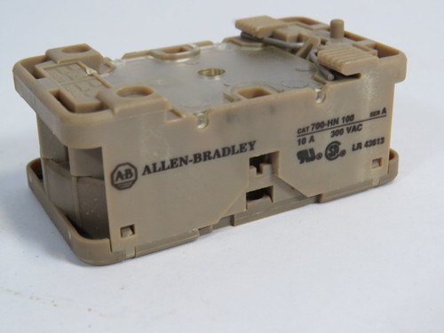 Allen-Bradley 700-HN100 Relay Socket 300VAC 10A SER A Gray Brown USED