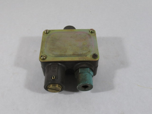 Barksdale 9048-4-CS Mechanical Pressure Switch 200-3000psi 138-207 Bar USED