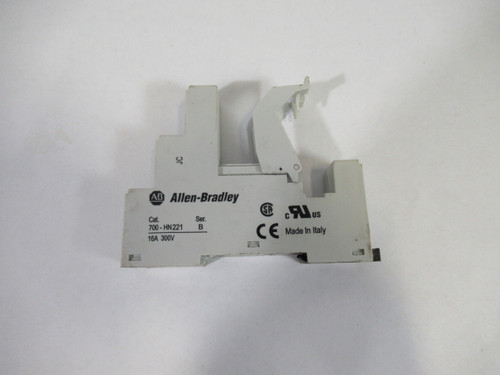 Allen-Bradley 700-HN221 Relay Socket Series B 16Amp 300V USED