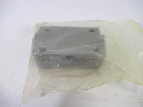 Graco 103-000-131 Divider Valve 1/4" Ports ! NEW !