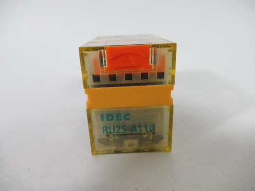 IDEC RU2S-A110 General Relay 110-120VAC 50/60Hz 8 Blade USED