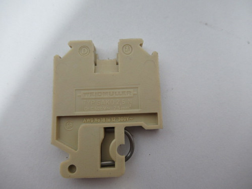 Weidmuller SAKD-2.5N Beige Terminal Block 300/500VAC 18-12AWG Lot of 20 USED