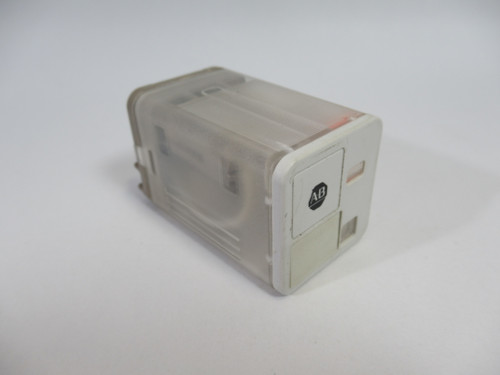 Allen-Bradley 700-HB32Z24 Relay SER C 24VDC 10A 8 Blade USED