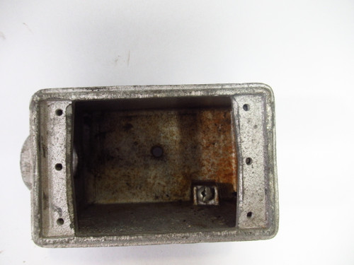 Crouse-Hinds FD2-3/4 Cast Iron Single Gang Device Box 3/4" Hub USED