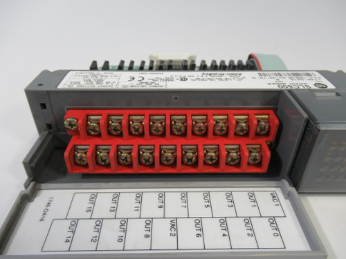 Allen-Bradley 1746-OA16 Output Module SER D 459020-0261 85-265VAC USED