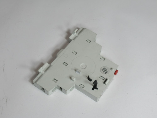 Eaton AGM2-01-PKZ0 Auxiliary Contact Block 5A 600VAC 1A 250VDC USED