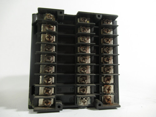 Honeywell DC300E-E-000-10-0A00-0 Versa Pro Temperature Controller USED