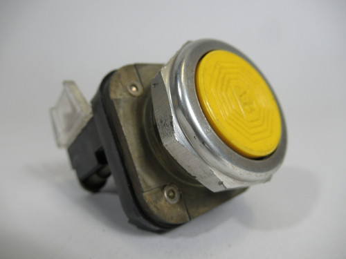 Allen-Bradley 800T-A9A4 Momentary Push Button 2NC Yellow NO SCREWS USED