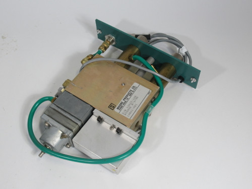 Moore 13823-16R Pneumatic to Electronic Transducer USED
