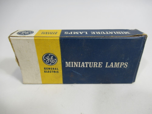 General Electric B2A Miniature Bulb 4-Pack Shelfwear ! NEW !