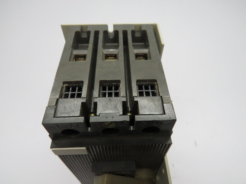 Siemens 3VE4 200-0CT00 Circuit Breaker 56A 600VAC 3-Pole C/W Lock USED