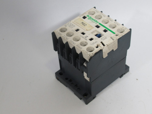 Schneider Electric CA3KN31BD3 Control Relay 24V *Cosmetic Damage* USED