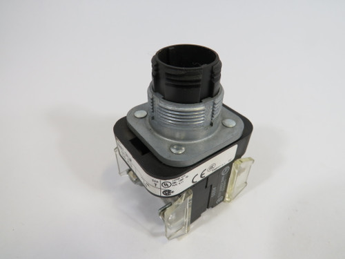 Allen-Bradley 800T-QB10 Push Button 120V 1NO 1NC *No Cap/No Bulb* USED