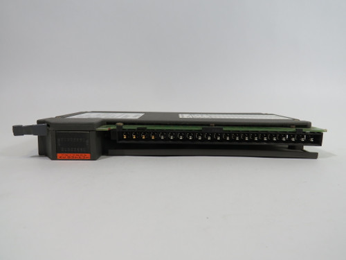 Allen-Bradley 1771-OAD Series C 10-138VAC Output Module 0.295A @ 5VDC USED
