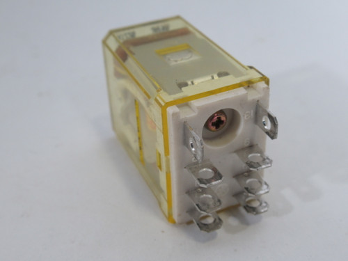 Idec RH2B-UL-AC110-120V Relay 110/120VAC 10A@240VAC/30VDC 8-Blade USED