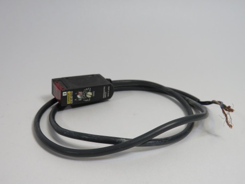 Omron E3S-AT11-D Photoelectric Sensor Receiver 27" Cable 10-30VDC 20mA USED