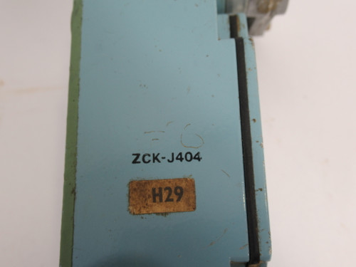 Telemecanique XCKJ404H29 Limit Switch w/Roller Lever  2C/O 10(4A) 380VAC USED