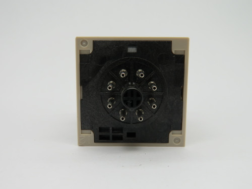 Omron H3CR-F8 Solid-State Timer 100-240VAC 100-125VDC 8-Pin 0.05s - 300h USED
