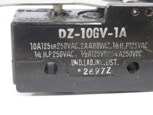 Omron DZ-10GV-1A Hinge Lever DPDT Limit Switch 10A@125/250VAC 2A@480VAC USED