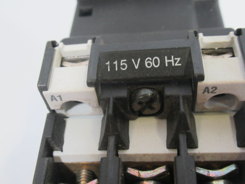 Klockner-Moeller DIL0M-115V Contactor 115V@60Hz 3P USED