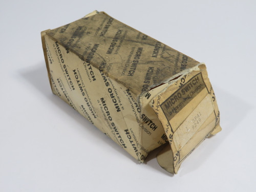 Microswitch Honeywell 3PA1 Limit Switch Housing w/ Hardware *Damaged Box* NEW