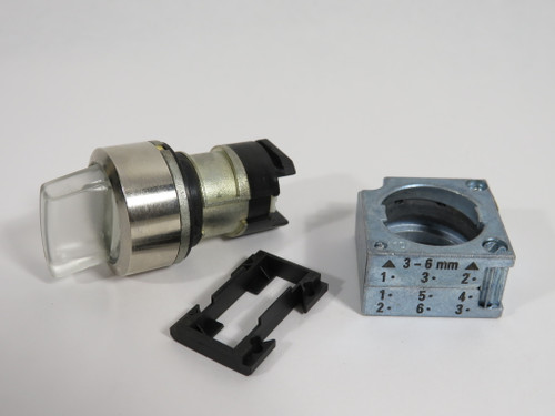 Siemens 3SB3501-2TA71 Illuminated Selector Switch 3-Position Momentary Clear NEW