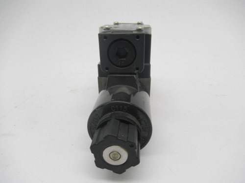 Nachi SS-G01-E3X-R-C115-31 Solenoid Directional Control Valve 115VAC/60Hz USED
