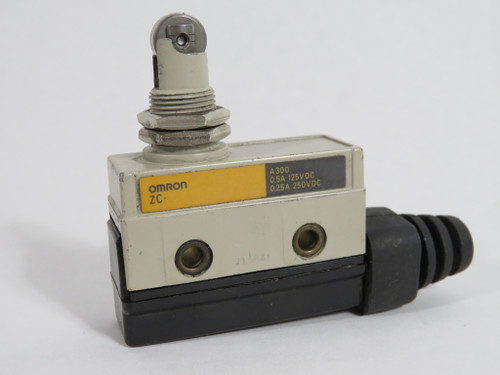 Omron ZC-Q2255 Limit Switch *Cosmetic Dmg/Missing Full Part Number* USED