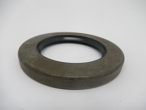 CR 25100 Oil Seal 2.5 x 3.8 x .43 Inch NEW