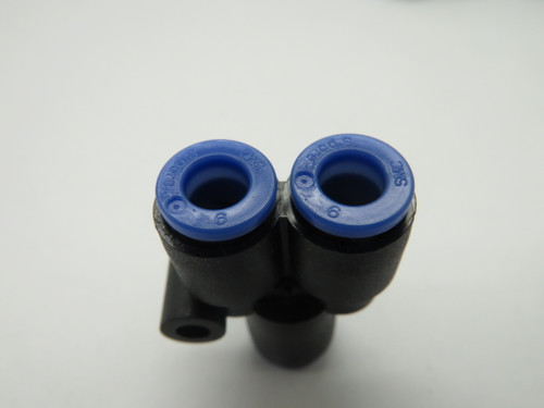 SMC KQU06-00 Union Y Push-In Fitting 6mm Tube Lot of 5 NOP