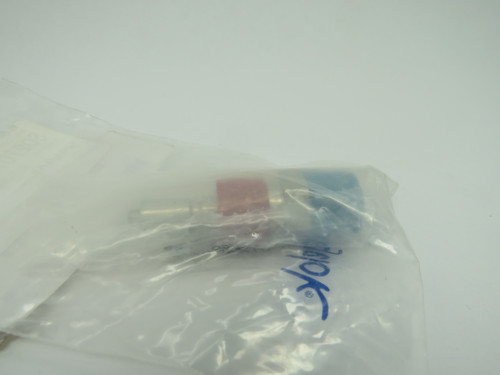 Swagelok SS-QC6-D-6PM Quick Connect Stem With Valve 0.5CV 3/8" MALE NPT NWB