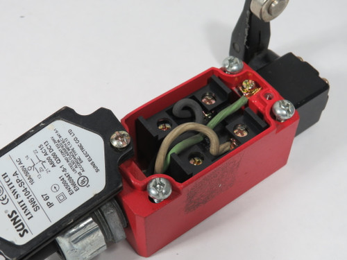 Suns SN6104-SP-A Fixed Rotary Lever Safety Limit Switch 500VAC 10A USED