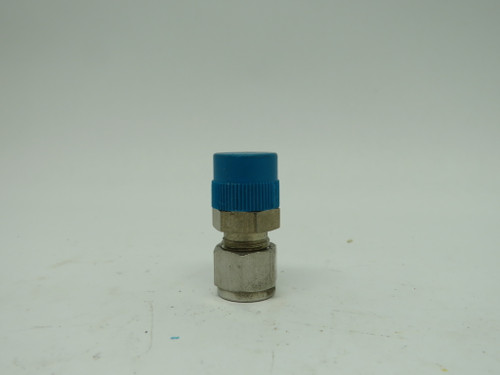 Swagelok SS-600-1-4 Tube Fitting Male Connector 3/8" Tube ODx3/8" Male NPT USED