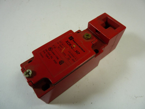 Telemecanique XCK-J59H7 Limit Switch 3 Amp 240V USED