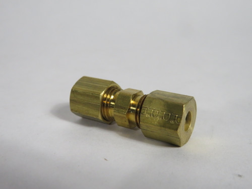 Parker 68C-3-2 Brass Male Compression Connector 3/16 Tube Lot of