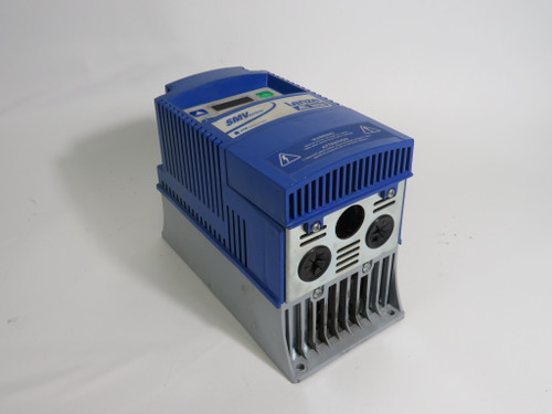 Lenze ESV222N06TXB Inverter Drive 2.2kW 3HP 3Ph 0-575V 3.9A 0-500Hz AS IS