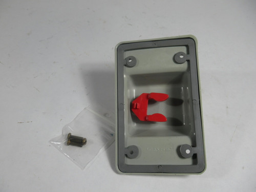 Scepter VSC1510 Weatherproof Toggle Switch Cover Single Gang *Missing Screw* NOP