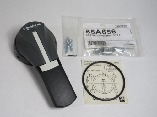 Schneider GS2AH430 External Rotary Handle Black/Gray NEMA 4 4X C/W Hardware USED