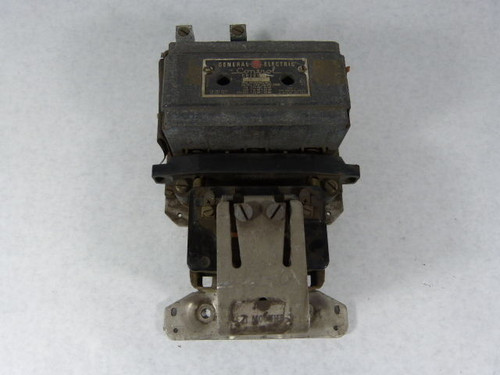 General Electric CR2810E-11AB1B Contactor 90/100Amp Coil 92/110V 50/60Hz USED