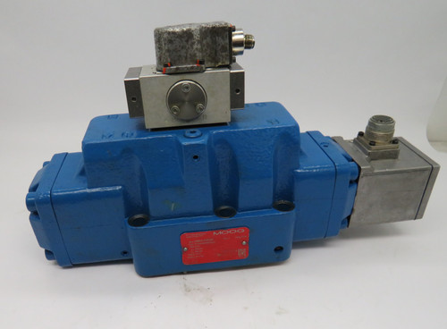 MOOG D664-4303K Proportional Servo Valve 24VDC *No Cable Missing Screws* AS IS