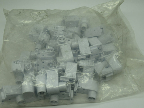 Etlin-Daniels FL701-W Lamp Holder R17D Base 660W 600V Lot Of 39 SHELF WEAR NOP