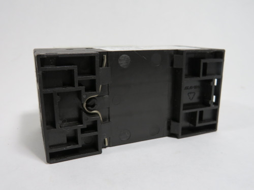 Siemens 3RV1011-0GA10 Circuit Breaker 0.45-0.63A 690V 3-Pole C/W Aux Block USED